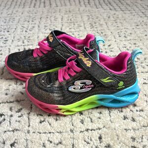 Kids' S Lights: Twisty Brights - Colour Radiant